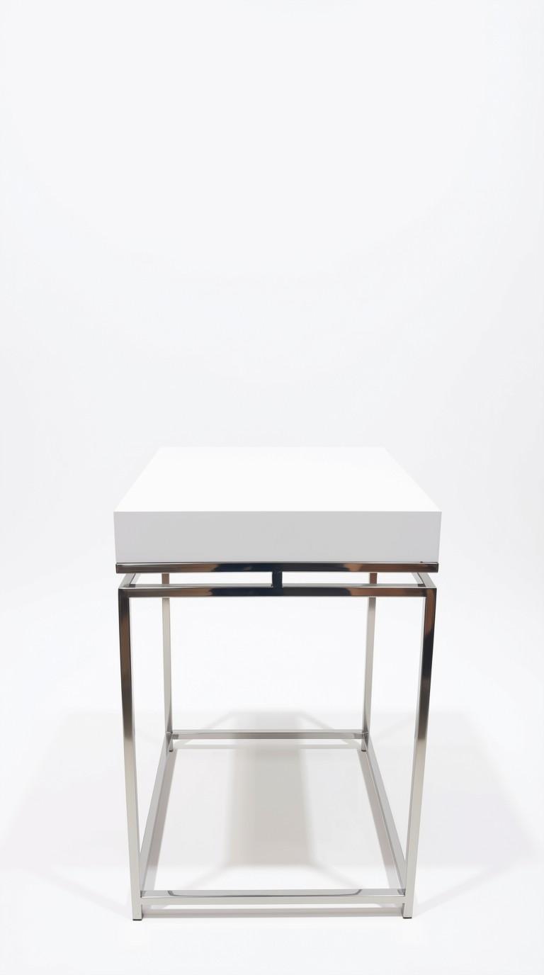 White and Silver Plinth - Large - Thumbnail 5